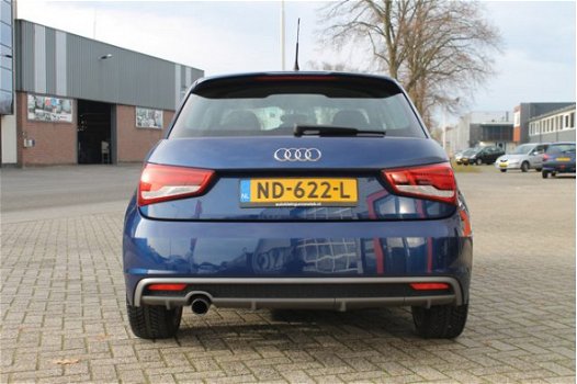 Audi A1 Sportback - 1.0 TFSI Adrenalin S-LINE / 17 INCH / CRUISE / ALL-SEASON BANDEN / PARKEERSENSOR - 1