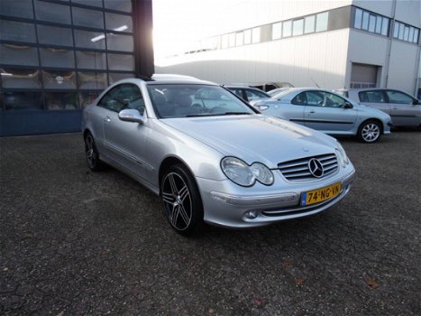 Mercedes-Benz CLK-klasse Coupé - 240 Elegance Airco, Dakraam, AUT., Leer, Trekhaak, AMG-Velgen - 1