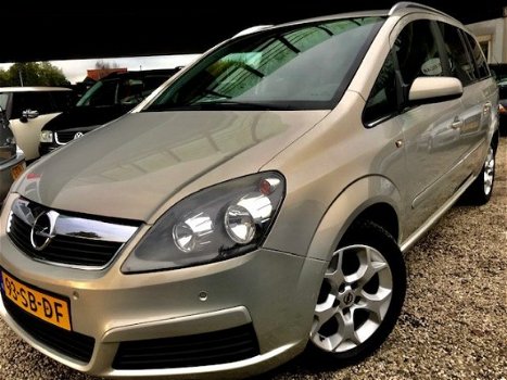 Opel Zafira - 2.2 Cosmo - 1