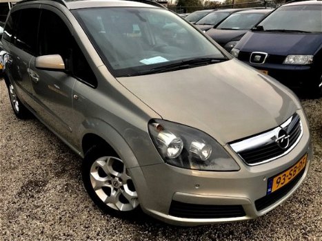 Opel Zafira - 2.2 Cosmo - 1