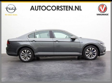 Volkswagen Passat - 1.4TSI GTE Ex Btw Adaptive-Cruise 218PK 1/2Leder Navi LED Ecc 17