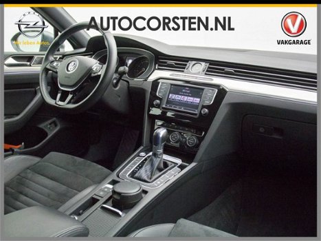 Volkswagen Passat - 1.4TSI GTE Ex Btw Adaptive-Cruise 218PK 1/2Leder Navi LED Ecc 17