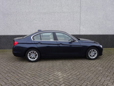 BMW 3-serie - 320i EDE Executive - 1