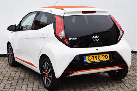 Toyota Aygo - 1.0 VVT-i X-OTIC CABRIODAK - HALF LEDER - 1