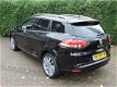 Renault Clio Estate - 1.5 dCi ECO Night&Day Navigatie | PDC | 17” - 1 - Thumbnail