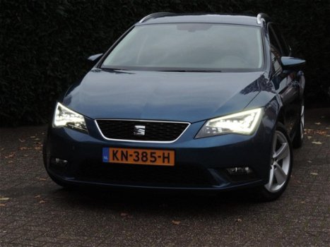 Seat Leon ST - 1.6 TDI Style Connect Ecomotive LED | Camera | 17” | Navigatie | PDC v+a - 1