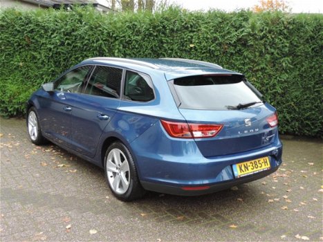 Seat Leon ST - 1.6 TDI Style Connect Ecomotive LED | Camera | 17” | Navigatie | PDC v+a - 1