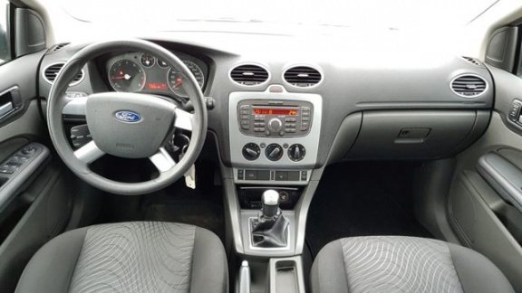 Ford Focus Coupé-Cabriolet - 1.6-16V Titanium/airco/nap/inruil mog - 1