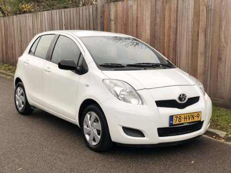 Toyota Yaris - 1.3 VVTi Aspiration Automaat 5Drs Airco Trekhaak Cruise control NAP+APK! - 1