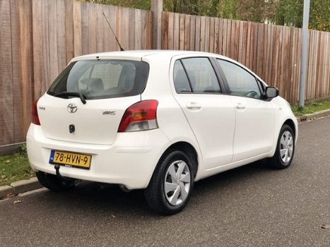 Toyota Yaris - 1.3 VVTi Aspiration Automaat 5Drs Airco Trekhaak Cruise control NAP+APK! - 1