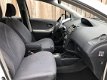 Toyota Yaris - 1.3 VVTi Aspiration Automaat 5Drs Airco Trekhaak Cruise control NAP+APK! - 1 - Thumbnail