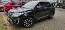 Suzuki Vitara - 1.6 Exclusive Navigatie Trekhaak Rijklaar