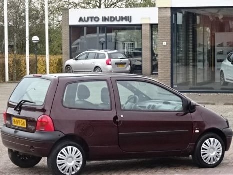 Renault Twingo - 1.2 16V Privelege Quickshift 5 automaat, bj.2004, rood, airco, APK 04/2020, NAP uit - 1