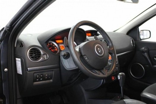 Renault Clio - - 2.0-16V Dynamique S Automaat - 1