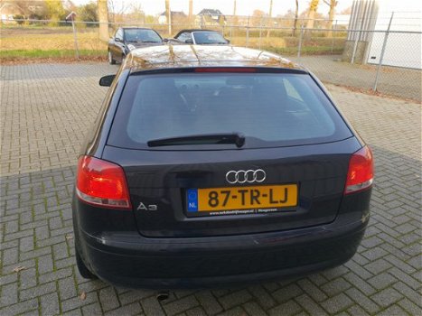 Audi A3 Sportback - 1.6 Attraction Pro Line Business Mooie uitgevoerde A3, Met NAP - 1