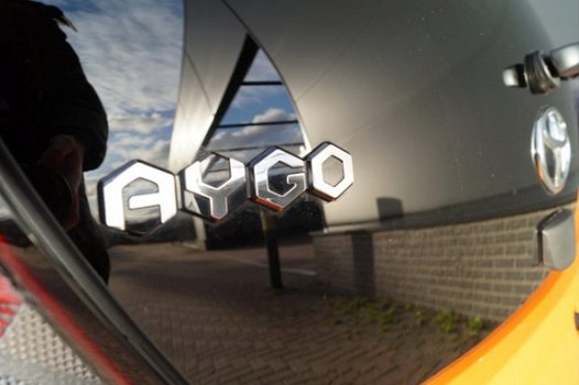 Toyota Aygo - 1.0 VVT-i x-cite l Smartphone integratie l Apple Carplay l Android Auto - 1