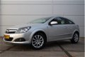 Opel Astra GTC - 1.8 Sport (140 pk) / Pano-dak/ Climate/ Cruise-controle/ Telefoon/ 16 inch lmv - 1 - Thumbnail