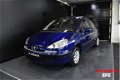 Peugeot 807 - 807; 2.0 16V (8PL) - 1 - Thumbnail