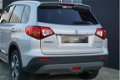 Suzuki Vitara - 1.6 Exclusive Allgrip Leder-Panorama-Navigatie-Xenon-Keyless Go - 1 - Thumbnail