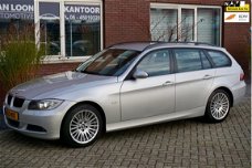 BMW 3-serie Touring - 318i Business Line Navi Xenon NL-auto NAP APK