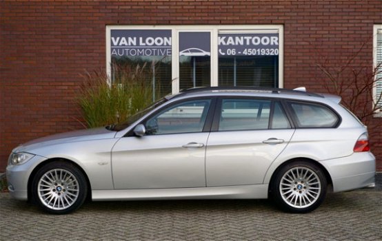 BMW 3-serie Touring - 318i Business Line Navi Xenon NL-auto NAP APK - 1