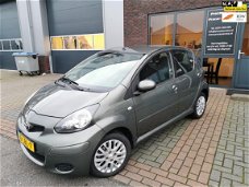 Toyota Aygo - 1.0-12V Aspiration Green Airco / 5 Deurs / HALF LEER / NL Auto / NAP