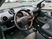 Toyota Aygo - 1.0-12V Aspiration Green Airco / 5 Deurs / HALF LEER / NL Auto / NAP - 1 - Thumbnail