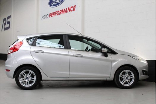 Ford Fiesta - 1.0 101pk EcoBoost Titanium |dealer-onderhouden|licht-regen sensor|telefoon|USB| - 1