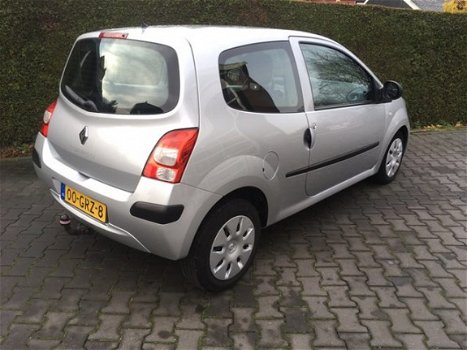 Renault Twingo - 1.2 BENZINE | TREKHAAK | AIRCO | RADIO/CD | CPV - 1