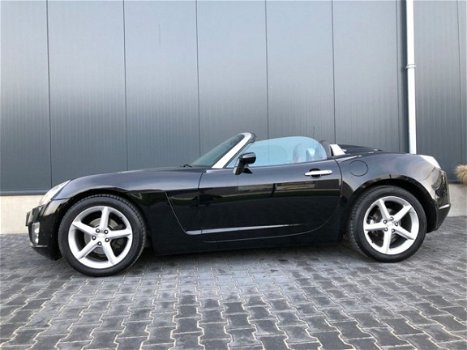 Opel GT - 2.0 Turbo 264PK Slechts 49 dkm Leder Airco Cruise control - 1