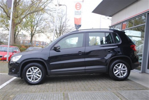 Volkswagen Tiguan - 1.4 TSI Comfort&Design 4Motion DEALER OND. NAVI 2E EIG - 1