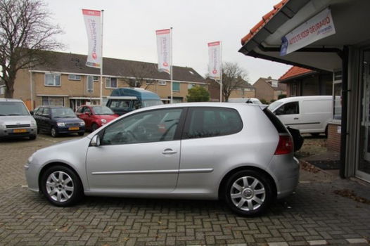 Volkswagen Golf - 1.6 FSI Comfortline - 1