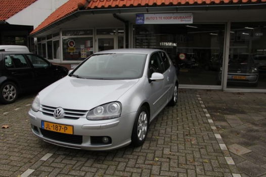 Volkswagen Golf - 1.6 FSI Comfortline - 1