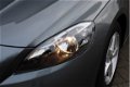 Volvo V40 - D2 Kinetic Business / Navigatie / Park Assist / Regensensor / Bluetooth / Lichtmetalen v - 1 - Thumbnail