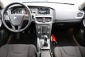 Volvo V40 - D2 Kinetic Business / Navigatie / Park Assist / Regensensor / Bluetooth / Lichtmetalen v - 1 - Thumbnail