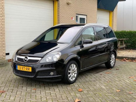 Opel Zafira - 2.2 Cosmo - 1