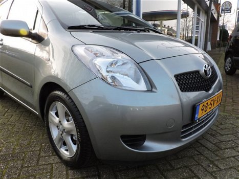 Toyota Yaris - 1.3 VVTi Sol - 1