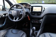 Peugeot 208 - 5-deurs 1.4 VTi Griffe - leder - navigatie