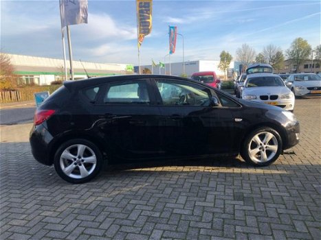 Opel Astra - 1600 Edition 116pk - 1