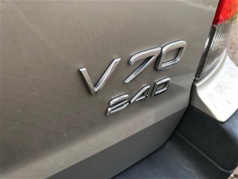 Volvo V70 - 2.4 D Comfort Line ECC, ELEK RAMEN & SPGLS, LEDER, CRUISE CNTRL, TREKHAAKAPKYOUNGTIMER - 1
