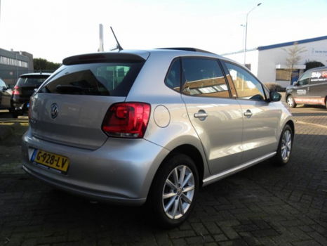 Volkswagen Polo - 1.2 70pk Pano, Clima, Navi - 1