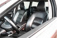 Volvo V70 - 1.6 T4 Summum 1e eig.| Klimaat + Cruise control (Adaptief) | Elek. verstelbare stoelen m