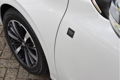 Peugeot 208 - TECH EDITION 1.2 PURETECH 110PK | RIJKLAAR | NAVIGATIE | CAMERA - 1 - Thumbnail