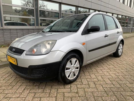 Ford Fiesta - 1.3-8V Champion AIRCO/NETTE AUTO/NAP/INRUIL MOGELIJK - 1