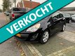 Opel Corsa - 1.4-16V Cosmo | OPC UITGEVOERD | LEDEREN KUIPSTOELEN| NAVI | PARKEERSENSOREN ACHTER - 1 - Thumbnail