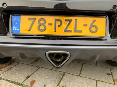 Opel Corsa - 1.4-16V Cosmo | OPC UITGEVOERD | LEDEREN KUIPSTOELEN| NAVI | PARKEERSENSOREN ACHTER - 1