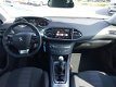 Peugeot 308 - 1.2 PureTech 130pk Allure l NAVI l PANO DAK l CAMERA - 1 - Thumbnail