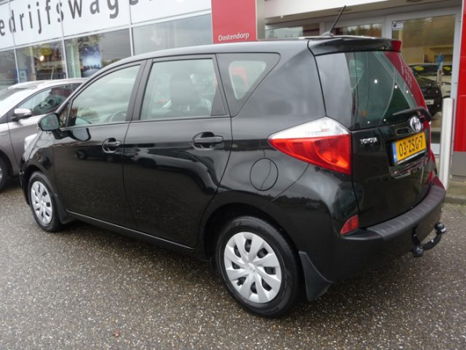 Toyota Verso S - 1.3 VVT-i Aspiration Automaat | Cruise en Climate Control | Trekhaak | Parkeer came - 1