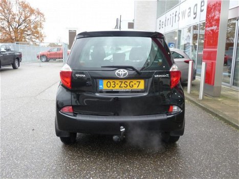 Toyota Verso S - 1.3 VVT-i Aspiration Automaat | Cruise en Climate Control | Trekhaak | Parkeer came - 1