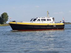 Dutch Tender 32 Pilothouse